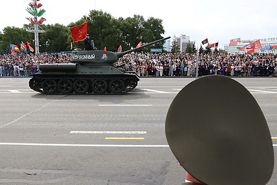 Военный парад в честь Дня Независимости прошел в Минске