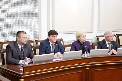 Депутаты парламента приняли заявление в связи с Международным днем памятников и исторических мест
