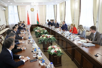 Снопков обсудил на встрече с руководством компании China Merchants Group сотрудничество Беларуси и Китая