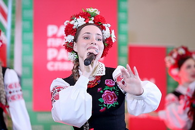 Проект \"Разам працуем, разам спяваем!\" встречают предприятия Бреста