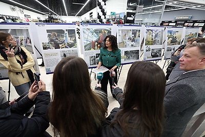 Марафон единства: фотовыставка \"Беларусь. Взлет\" представлена в Бобруйске