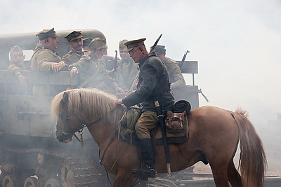 На \"Линии Сталина\" прошла реконструкция боя 1944 года