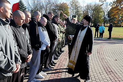 Торжественная отправка призывников прошла на \"Буйничском поле\"