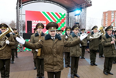 Выставка техники, плац-концерт, интерактивные площадки. Орша принимает \"Марафон единства\"