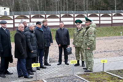 Депутаты провели выездное заседание на базе погранзаставы \"Каменный Лог\"