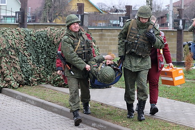 Четко и слаженно. Нападение условного противника на военный комиссариат отразили в Могилеве