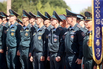 В Щучинском районе торжественно открыли знак в память о расстрелянной в годы ВОВ пожарной дружине