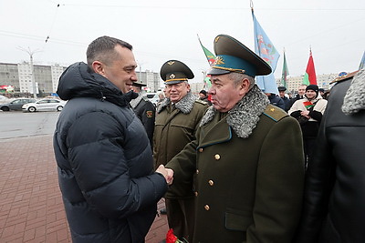 Праздничный митинг в честь Дня защитников Отечества прошел в Витебске