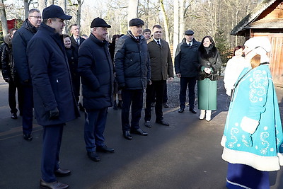 \"Наши дети\": ребят из Брестской области поздравили в Беловежской пуще