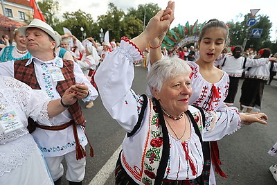 Красочное шествие представителей 35 национальностей прошло в Гродно