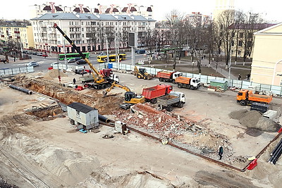 На площади Восстания в Гомеле началась масштабная реконструкция