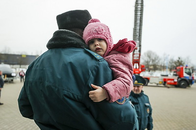 МЧС на гандбольном матче в Бресте провело акцию \"Безопасность - в каждый дом\"