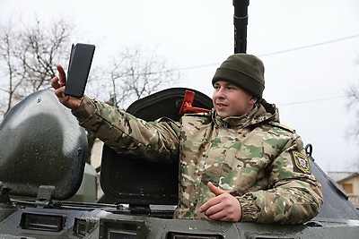 Витебские школьники побывали в войсковой части 5524