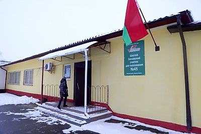 Перед сборами. Спортсмены-гребцы проголосовали на шестом заславском участке №45