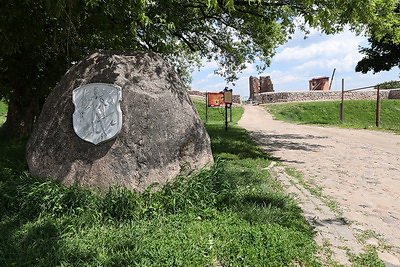 В Новогрудском замке продолжается реконструкция