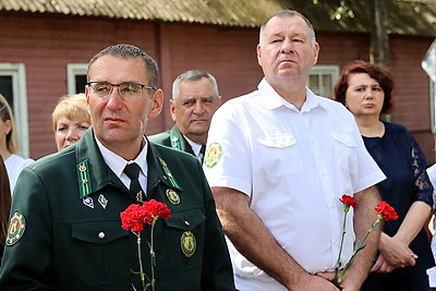 Памятный знак бойцам пожарной охраны в годы Великой Отечественной войны открыли в Сураже