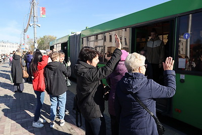 В Беларуси началась отправка призывников в войсковые части