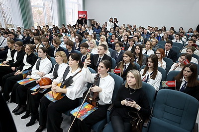 Секретами мастерства с начинающими музыкантами Бреста поделились артисты Президентского оркестра