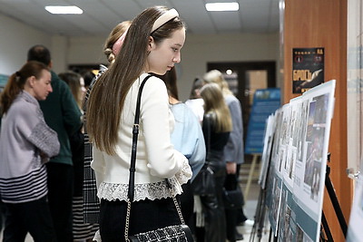 Выставка \"Суперпозиция. Параллельные миры\" представлена в БГЭУ