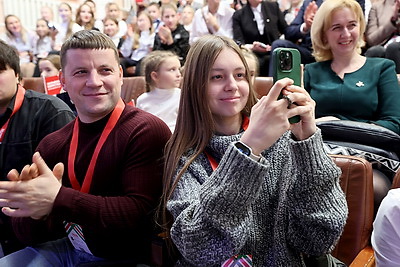 Артисты Президентского оркестра провели мастер-класс на \"Марафоне единства\"