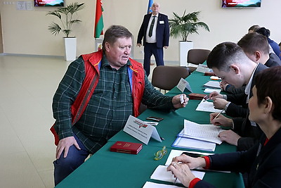 Кочанова: в парламенте должны работать профессионалы своего дела, преданные народу и стране