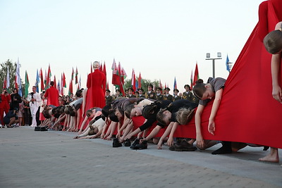 У монумента \"Врата памяти\" в Тростенце состоялся митинг-реквием