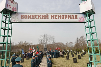 Память советских офицеров почтили на митинге-реквиеме в Лиозненском районе