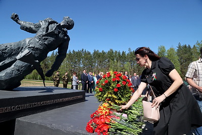 В Чаусском районе открыли памятный знак у реки Проня