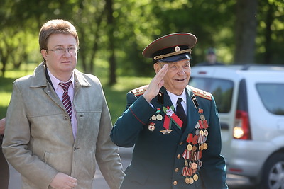 На аллее \"Сирень Победы\" в Гродно высадили новые кусты