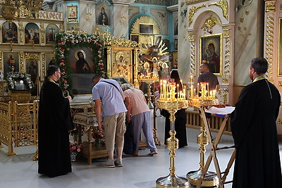 В Гомель доставили крест Евфросинии Полоцкой и ковчег с частицей ее мощей