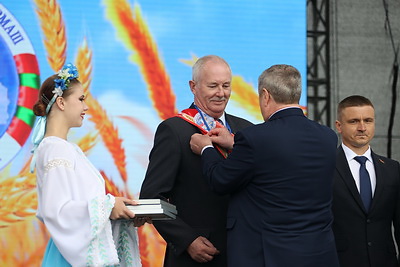 Областные \"Дажынкi\" проходят в Микашевичах