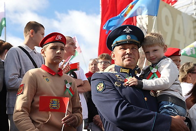 Военный парад в честь Дня Независимости прошел в Минске