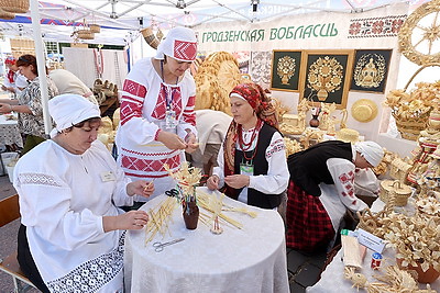 Фестиваль культур: 19 национальных подворий представлены в Гродно