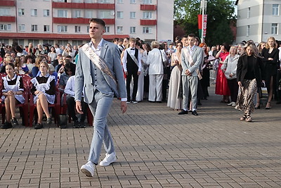 30 выпускников Несвижского района удостоены золотой медали