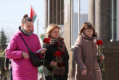 Улицы белорусских городов в канун 8 Марта