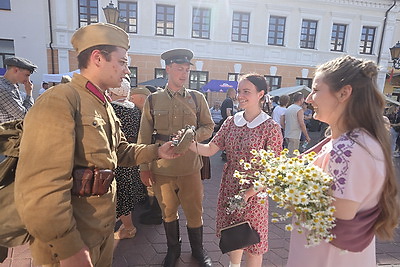 Атмосферу последнего мирного дня 1941-го воссоздали в Бресте