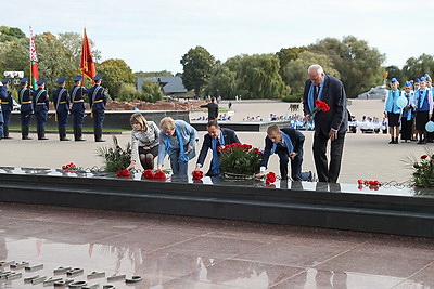 Слет юных миротворцев торжественно открылся в Бресте