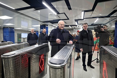 Лукашенко принял участие в торжественном открытии нового участка Минского метрополитена