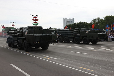 Военный парад в честь Дня Независимости прошел в Минске