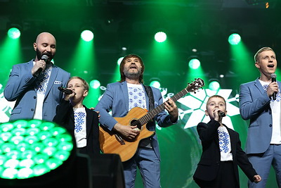 Гала-концерт \"Время выбрало нас\" для участников первого заседания VII ВНС проходит в Минске