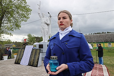 Мемориальную плиту с именами 60 воинов РККА установили на братской могиле в Оршанском районе