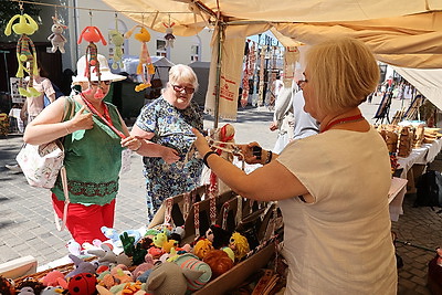 Яркая праздничная атмосфера царит в фестивальном Витебске