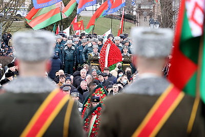 В Минске на Острове Мужества и Скорби прошел митинг, посвященный Дню памяти воинов-интернационалистов