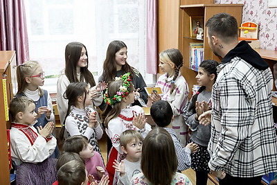 Сергей Лазарев пообщался с детьми социально-педагогического центра в Минске