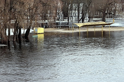 Паводок: в Гомельском районе подтоплены строения и участки дорог