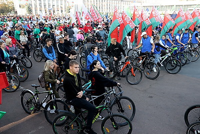 Более 5 тыс. гомельчан вышли на старт велопробега \"В единстве сила!\"