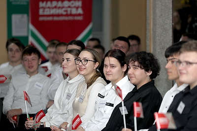 \"Нескучная НЕлекция\": в Пинске проходят встречи с молодежью