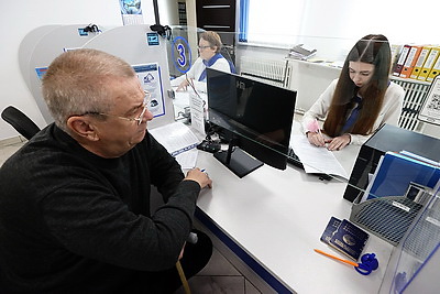 Участники выездного семинара Палаты представителей ознакомились с организацией работы \"одно окно\" в Барановичах