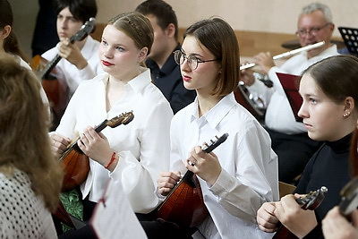 \"Мягкая и объединяющая сила искусства разрушает все барьеры\". Дирижер Акулович о творческих тандемах