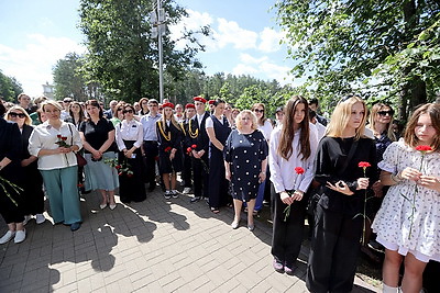 В урочище \"Уручье\" перезахоронили останки погибших во время Великой Отечественной войны